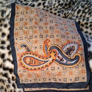 Van Cleef & Arpel Scarf